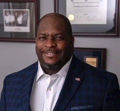 6452-timothy-j-beacham-md-headshot