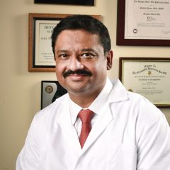 6733-sukdeb-datta-md-headshot
