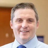 6795-jonathan-a-benfield-do-headshot