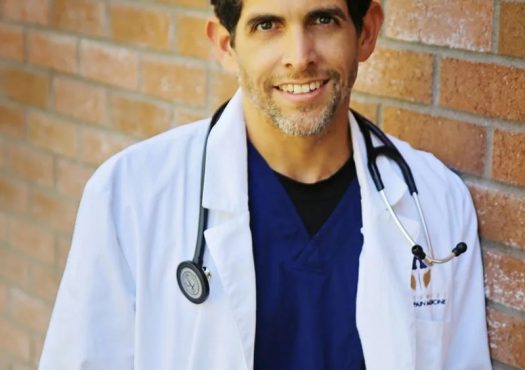 6874-jamie-lewis-md-headshot