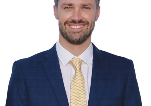 6948-holt-s-cutler-md-headshot