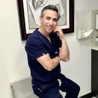 6962-eduardo-gonzalez-hernandez-md-headshot